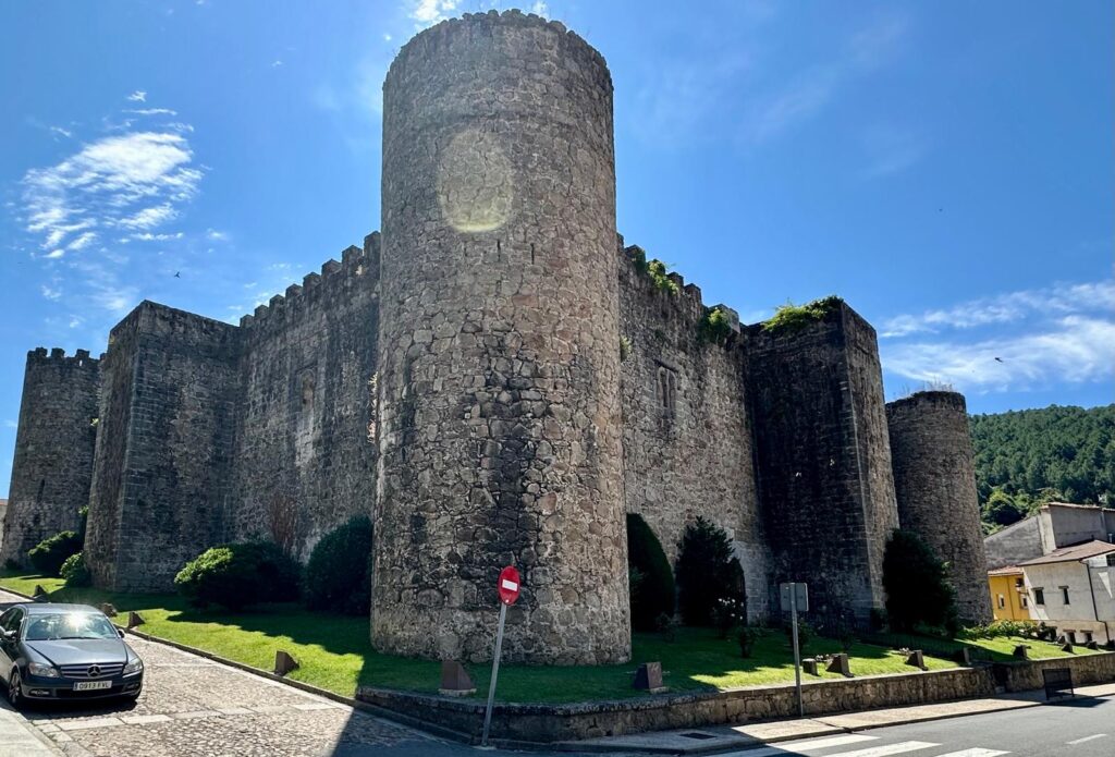 Castillo de la Triste Condesa arenas de san pedro avila